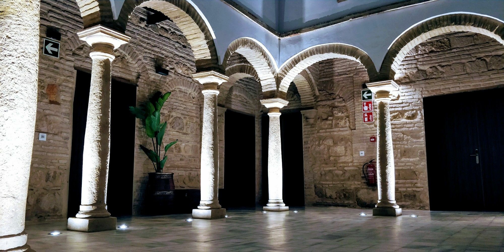 Patios Del Orfebre Hotel Кордоба Екстериор снимка
